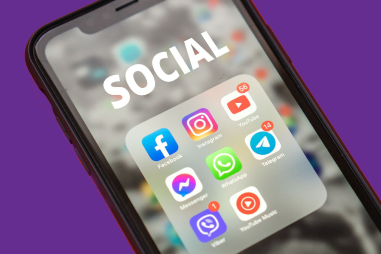 smart phone showing social media and other aps